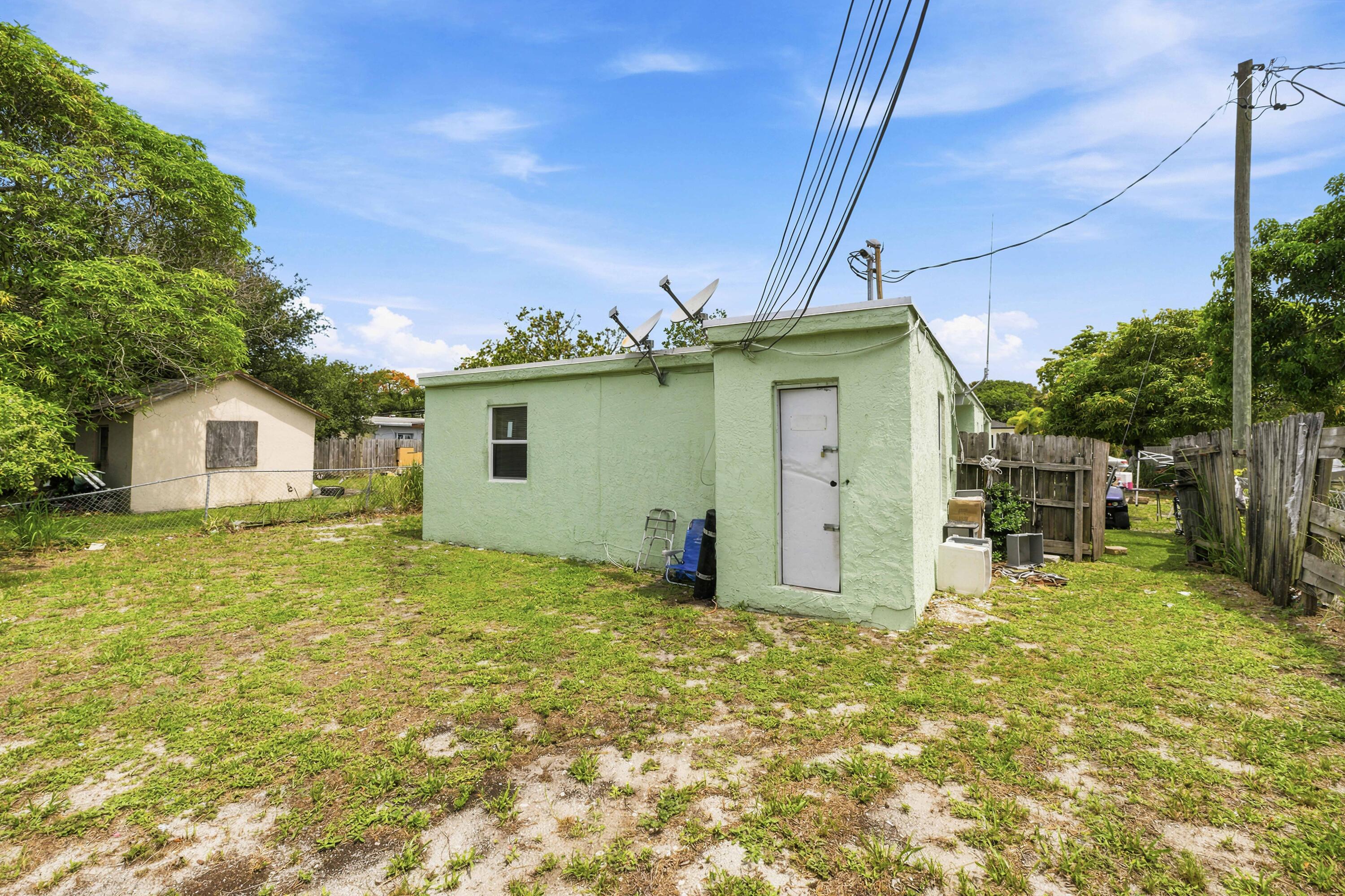 166 Southwest 3rd Street, Unit AD Deerfield Beach, FL 33441 - Photo 31 of 33 166 SW 3rd St_028
