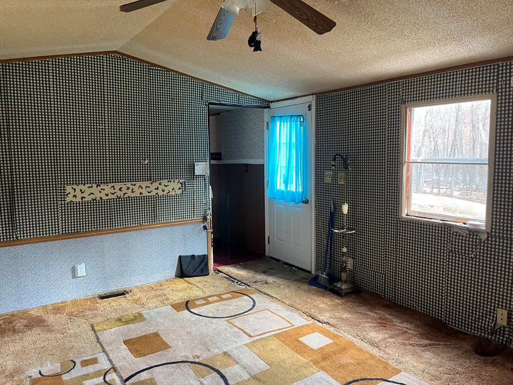 22666 Coe Road Pleasantville, PA 16341 - Photo 4 of 31 Gallery Image 4