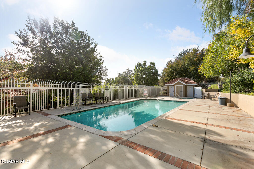 2731 Erringer Road, Unit 54 Simi Valley, CA 93065 - Photo 21 of 34 a view of a backyard