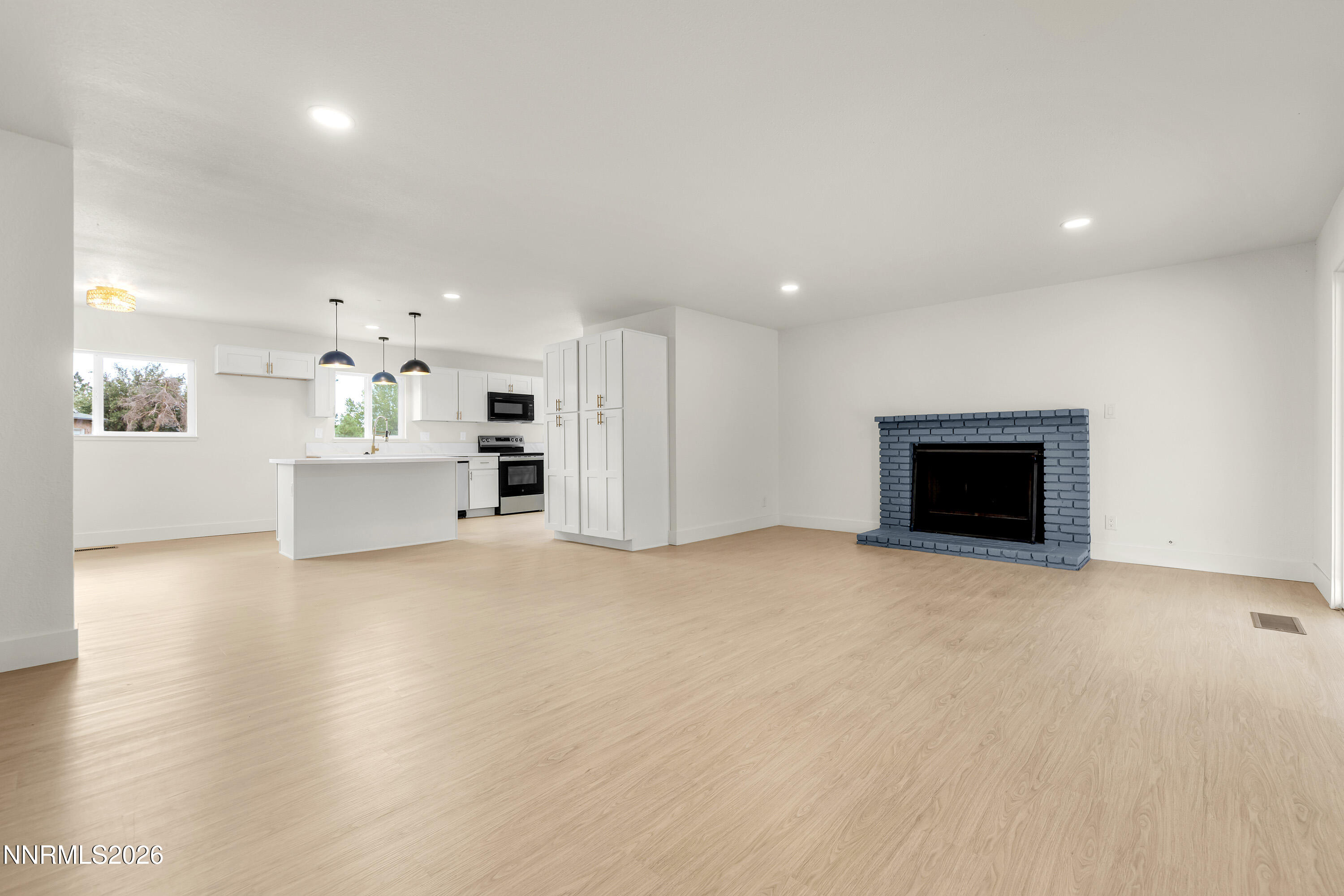 2240 Pawnee Way Reno, NV 89506 - Photo 11 of 26 Pawnee2240-013