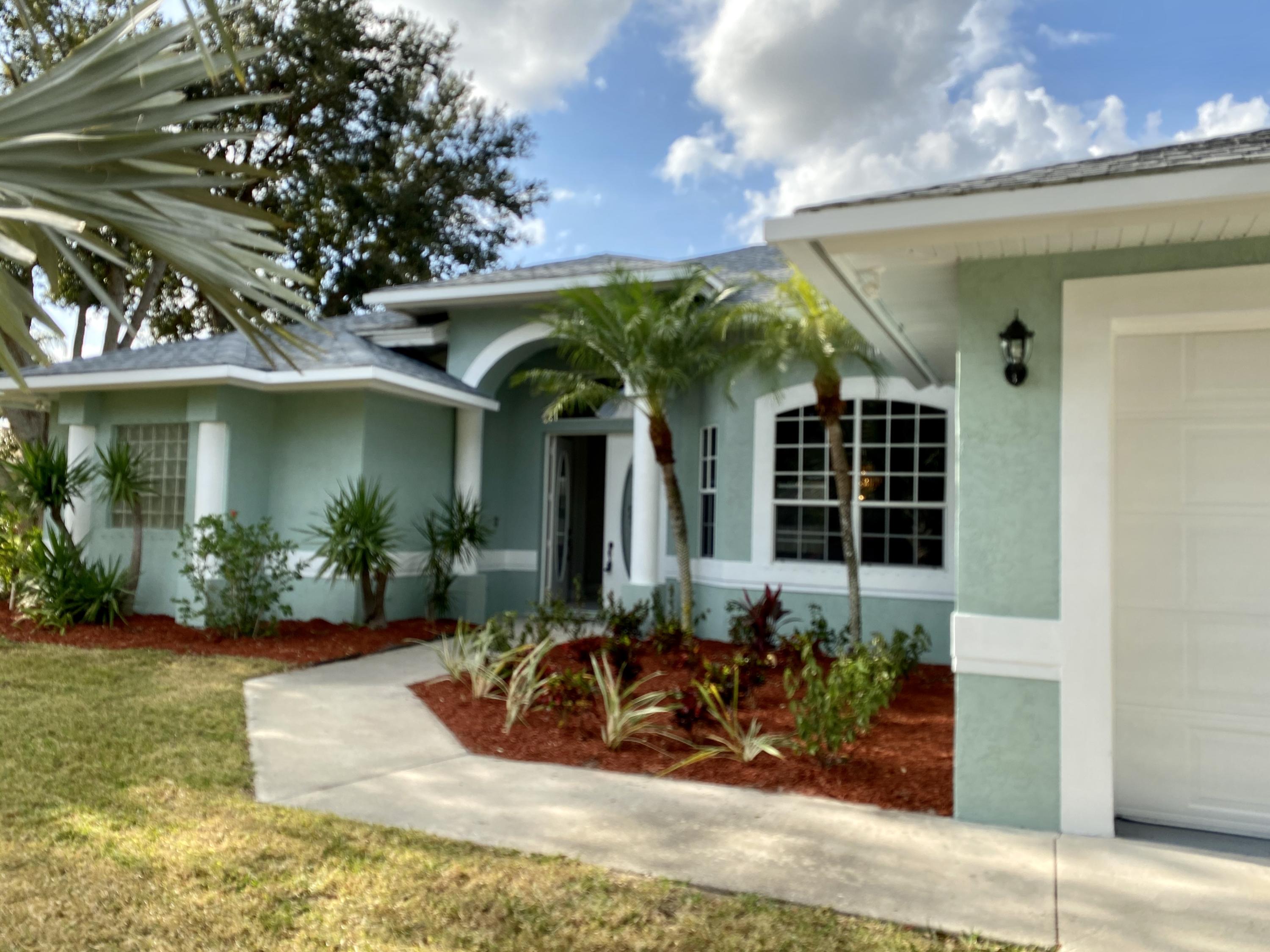 2720 Southeast Kern Road Port St. Lucie, FL 34984 - Photo 2 of 54 Front...