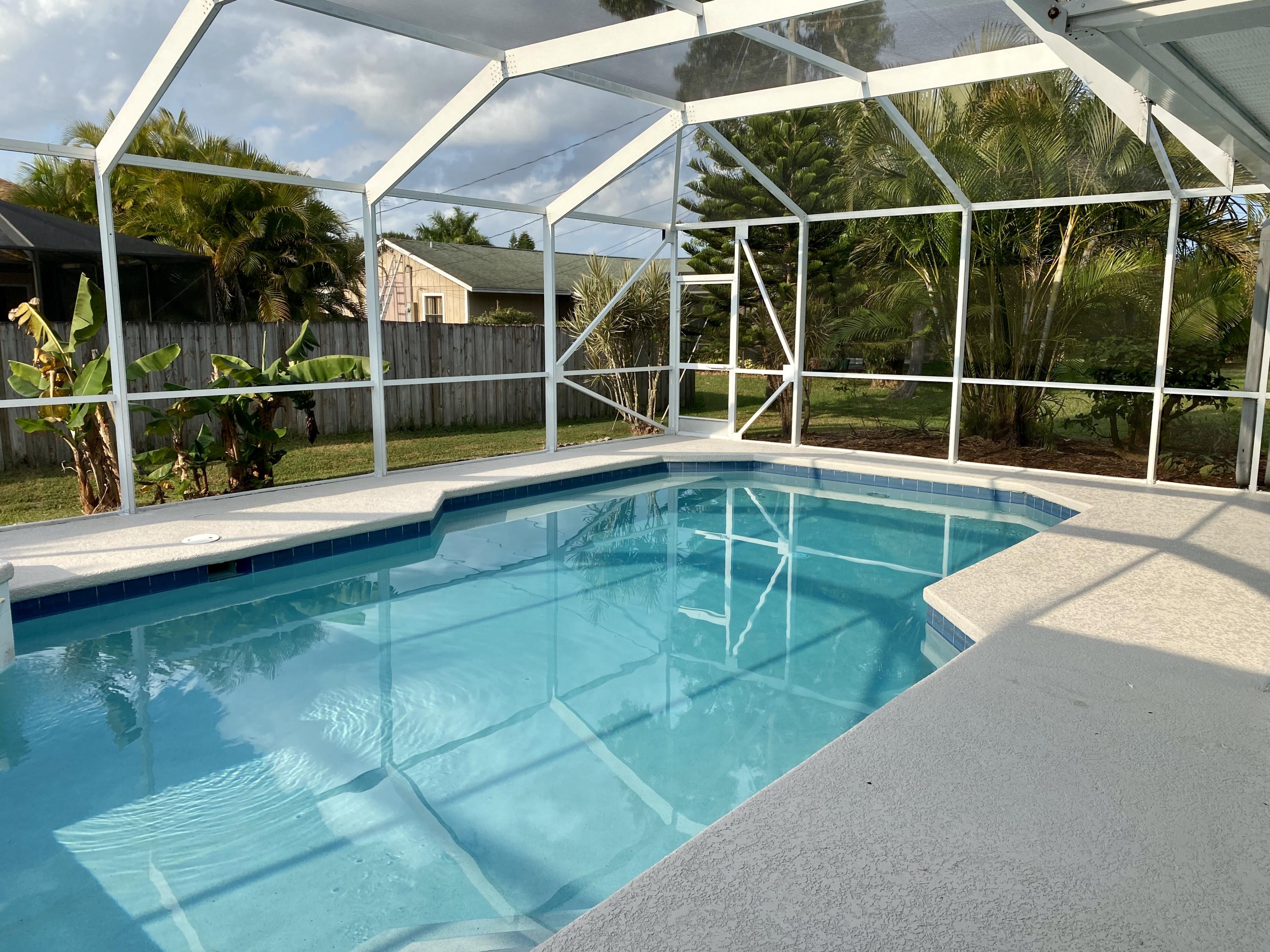 2720 Southeast Kern Road Port St. Lucie, FL 34984 - Photo 31 of 54 Screened pool