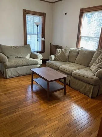 $3,000 | 90 Prospect Street, Unit 2, Somerville, MA 02143