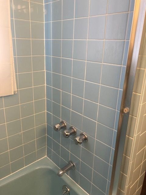 90 Prospect Street, Unit 2 Somerville, MA 02143 - Photo 24 of 27 a bathroom with a shower