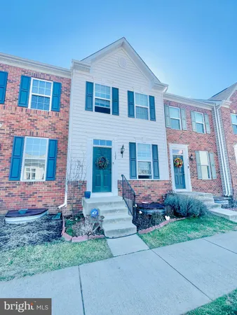 $2,400 | 127 Streamview Drive, Fredericksburg, VA 22405