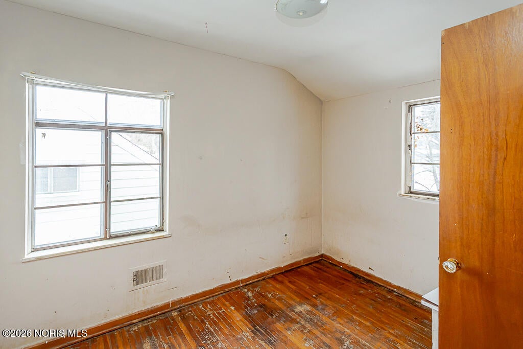 1742 Wyndhurst Road Toledo, OH 43607 - Photo 18 of 23 175A3349