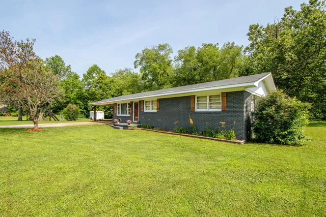 $169,000 | 5011 Sunny Acres Drive, Waynesboro, TN 38485