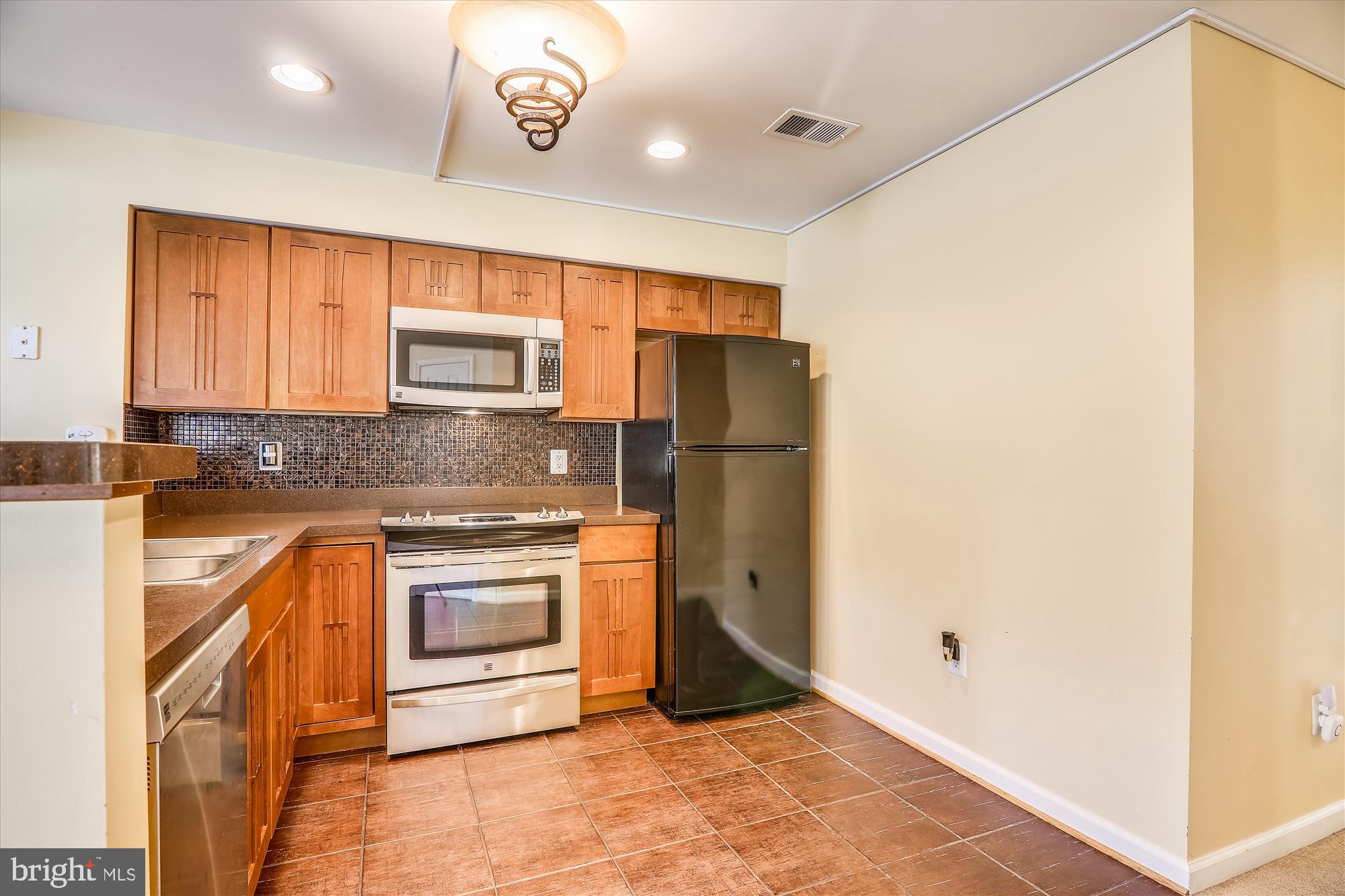 10809 Amherst Avenue, Unit B Silver Spring, MD 20902 - Photo 13 of 27