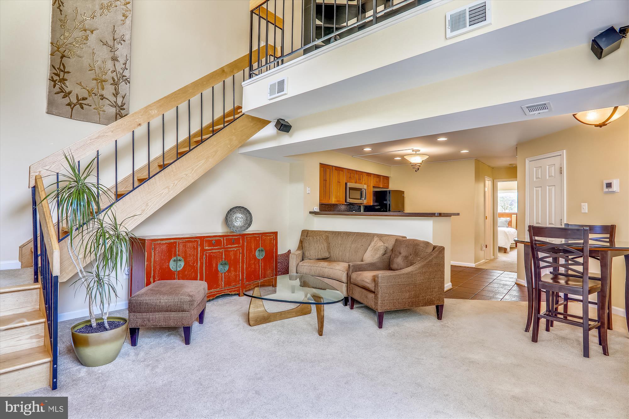 10809 Amherst Avenue, Unit B Silver Spring, MD 20902 - Photo 3 of 27