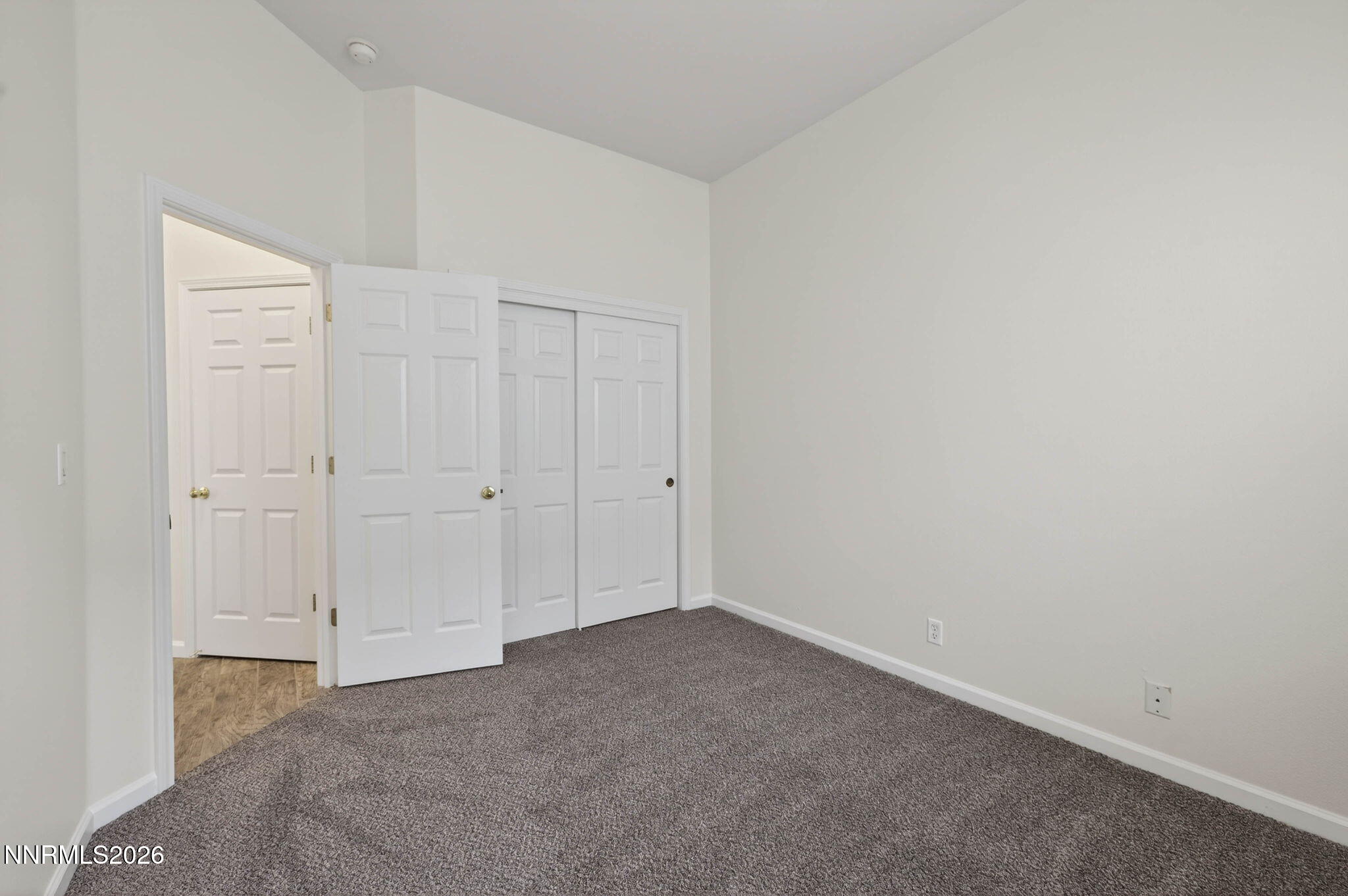 10235 Grizzly Hill Court Reno, NV 89521 - Photo 15 of 26 24-web-or-mls-10235 Grizzly Hill-24