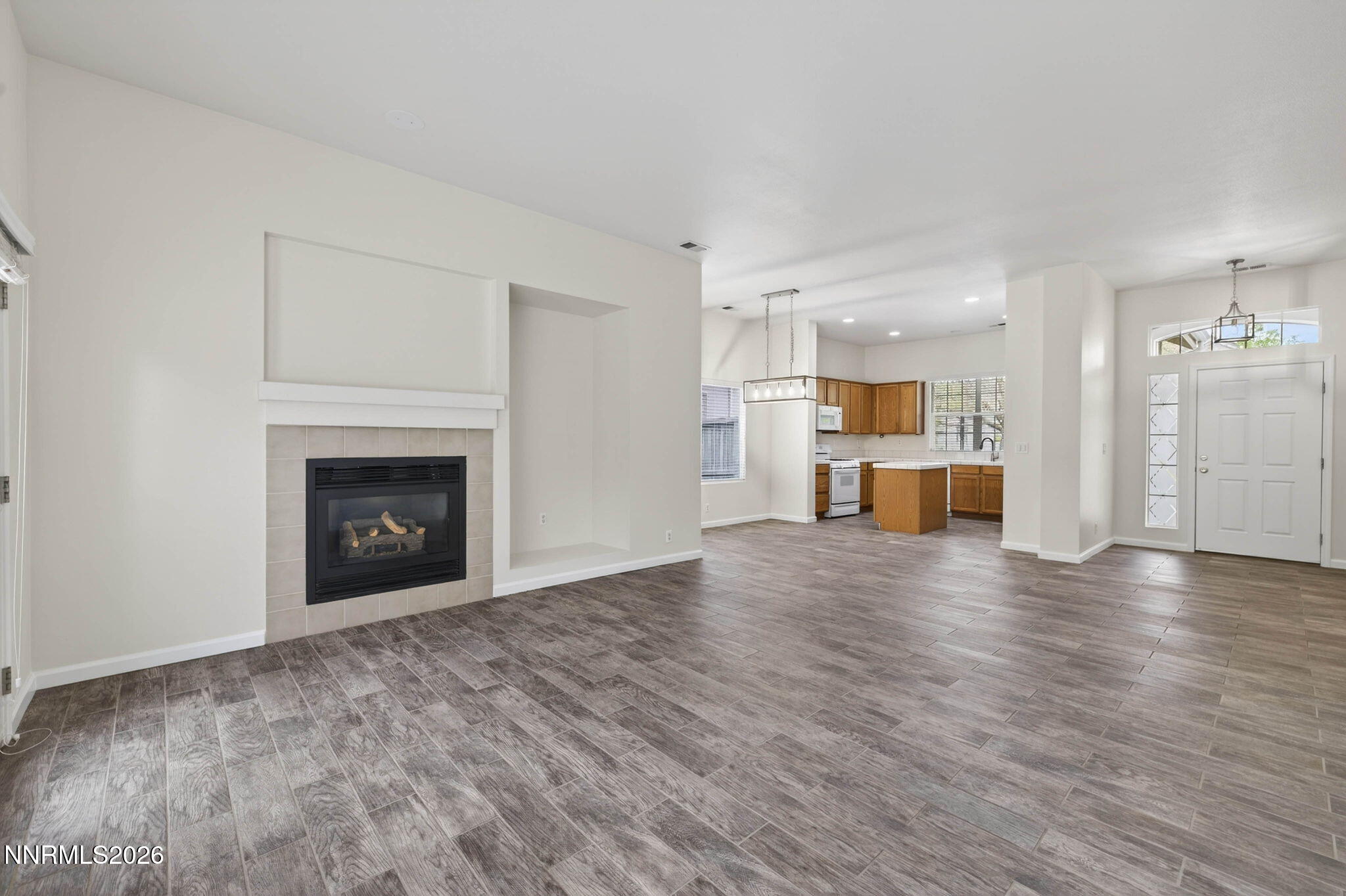 10235 Grizzly Hill Court Reno, NV 89521 - Photo 6 of 26 9-web-or-mls-10235 Grizzly Hill-9