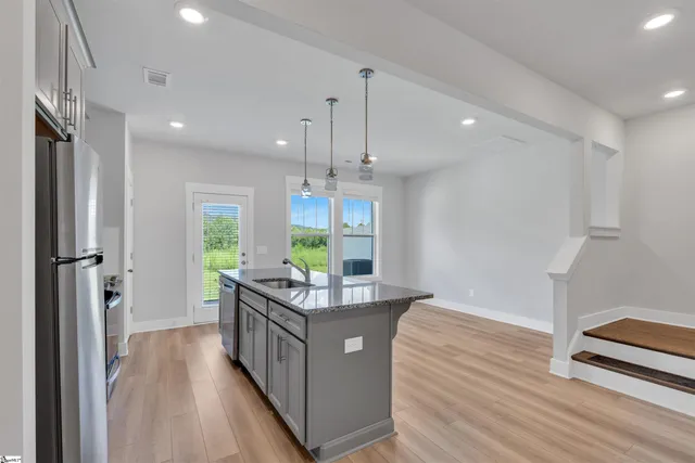 $1,775 | 46 Mardale Lane, Greenville, SC 29609