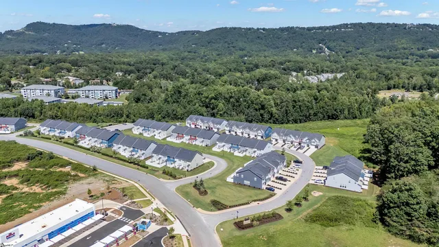 $1,775 | 46 Mardale Lane, Greenville, SC 29609