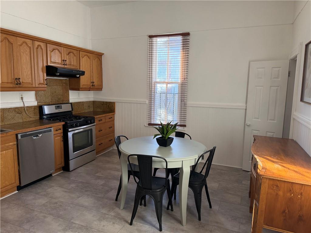 194 Hendrix Avenue Southwest Atlanta, GA 30315 - Photo 4 of 13