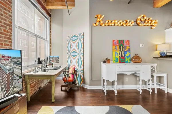 $187,000 | 308 West 8th Street, Unit 401, Kansas City, MO 64105