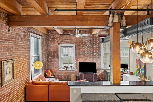 $187,000 | 308 West 8th Street, Unit 401, Kansas City, MO 64105