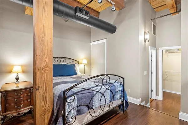 $187,000 | 308 West 8th Street, Unit 401, Kansas City, MO 64105