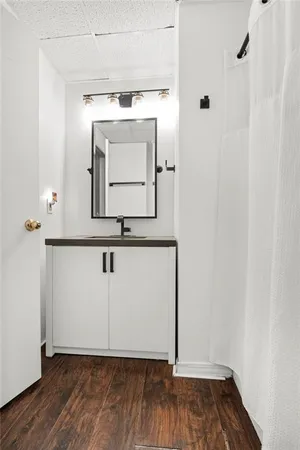 $187,000 | 308 West 8th Street, Unit 401, Kansas City, MO 64105