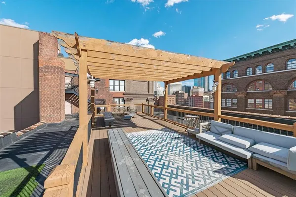 $187,000 | 308 West 8th Street, Unit 401, Kansas City, MO 64105
