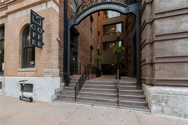 $187,000 | 308 West 8th Street, Unit 401, Kansas City, MO 64105