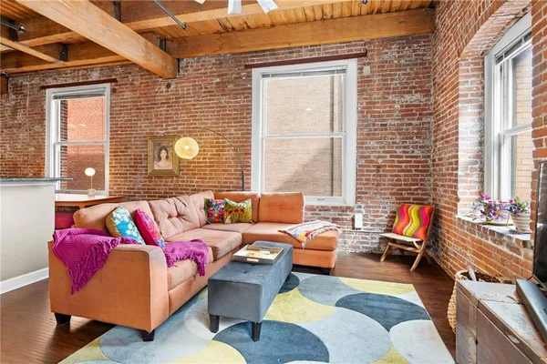 $187,000 | 308 West 8th Street, Unit 401, Kansas City, MO 64105