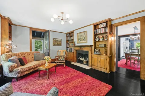 $1,100,000 | 3 Holbrook Road, Briarcliff Manor, NY 10510