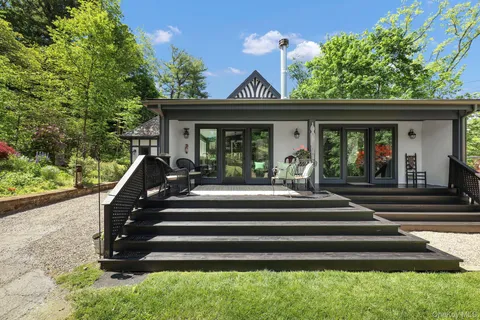 $1,100,000 | 3 Holbrook Road, Briarcliff Manor, NY 10510