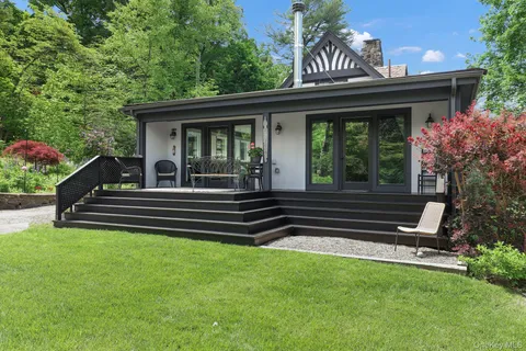 $1,100,000 | 3 Holbrook Road, Briarcliff Manor, NY 10510