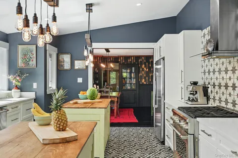 $1,100,000 | 3 Holbrook Road, Briarcliff Manor, NY 10510