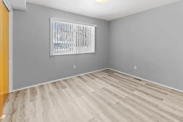 $1,400 | 1017 9th Street, Unit 7, Harvard, IL 60033