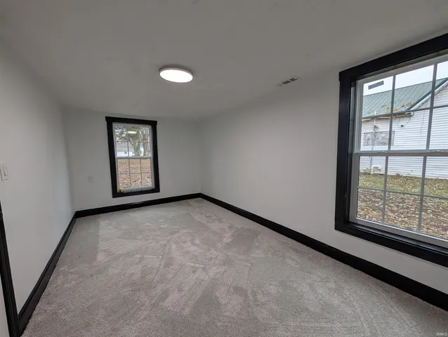 $114,900 | 307 Giltner Street, Oaktown, IN 47561