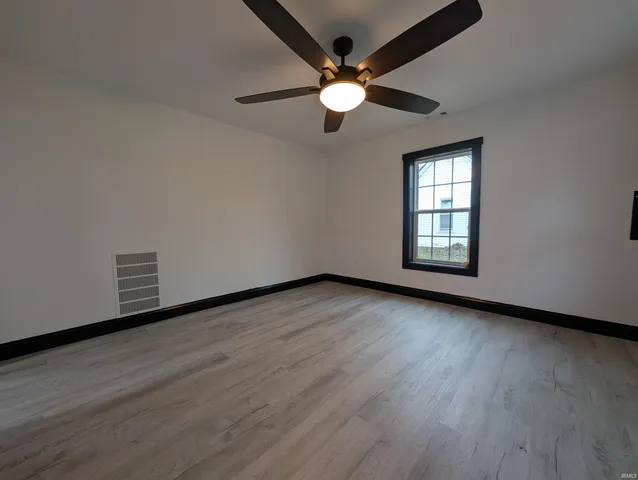 $114,900 | 307 Giltner Street, Oaktown, IN 47561