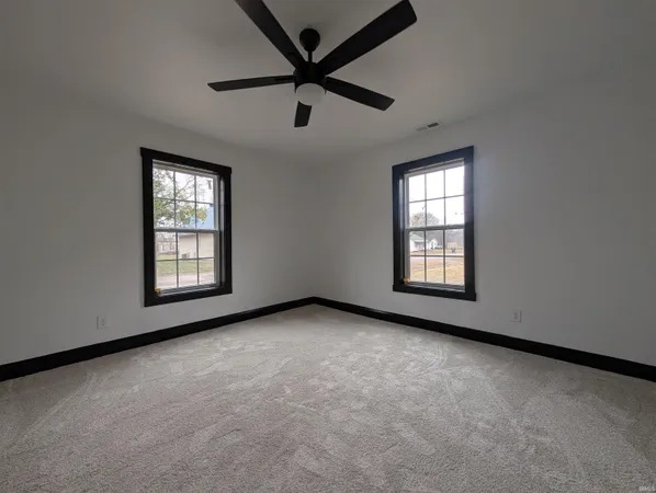 $98,900 | 307 Giltner Street, Oaktown, IN 47561