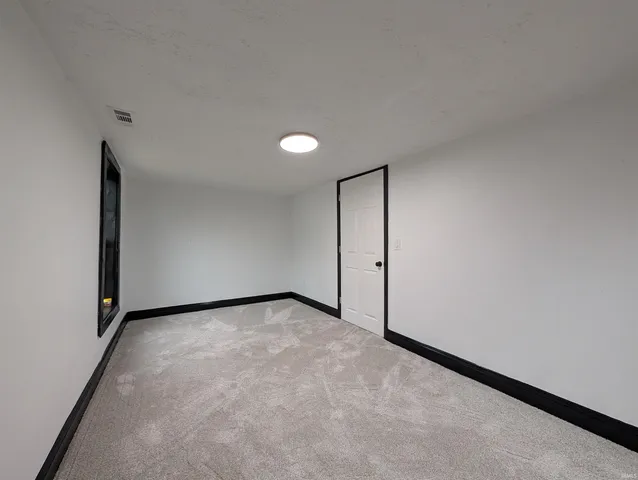 $114,900 | 307 Giltner Street, Oaktown, IN 47561