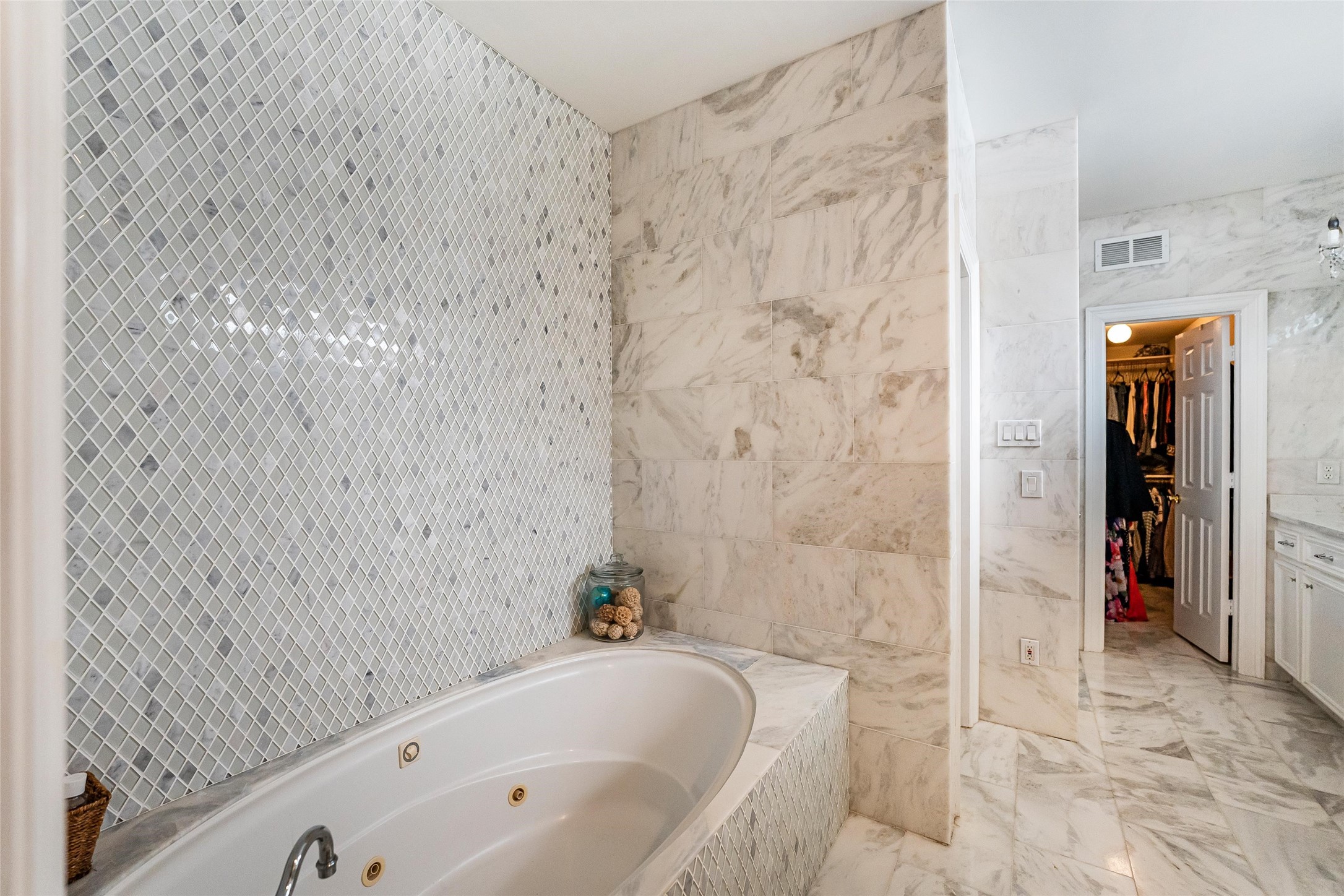 8002 Royal Crest Court Spring, TX 77379 - Photo 21 of 50 Primary bathroom
