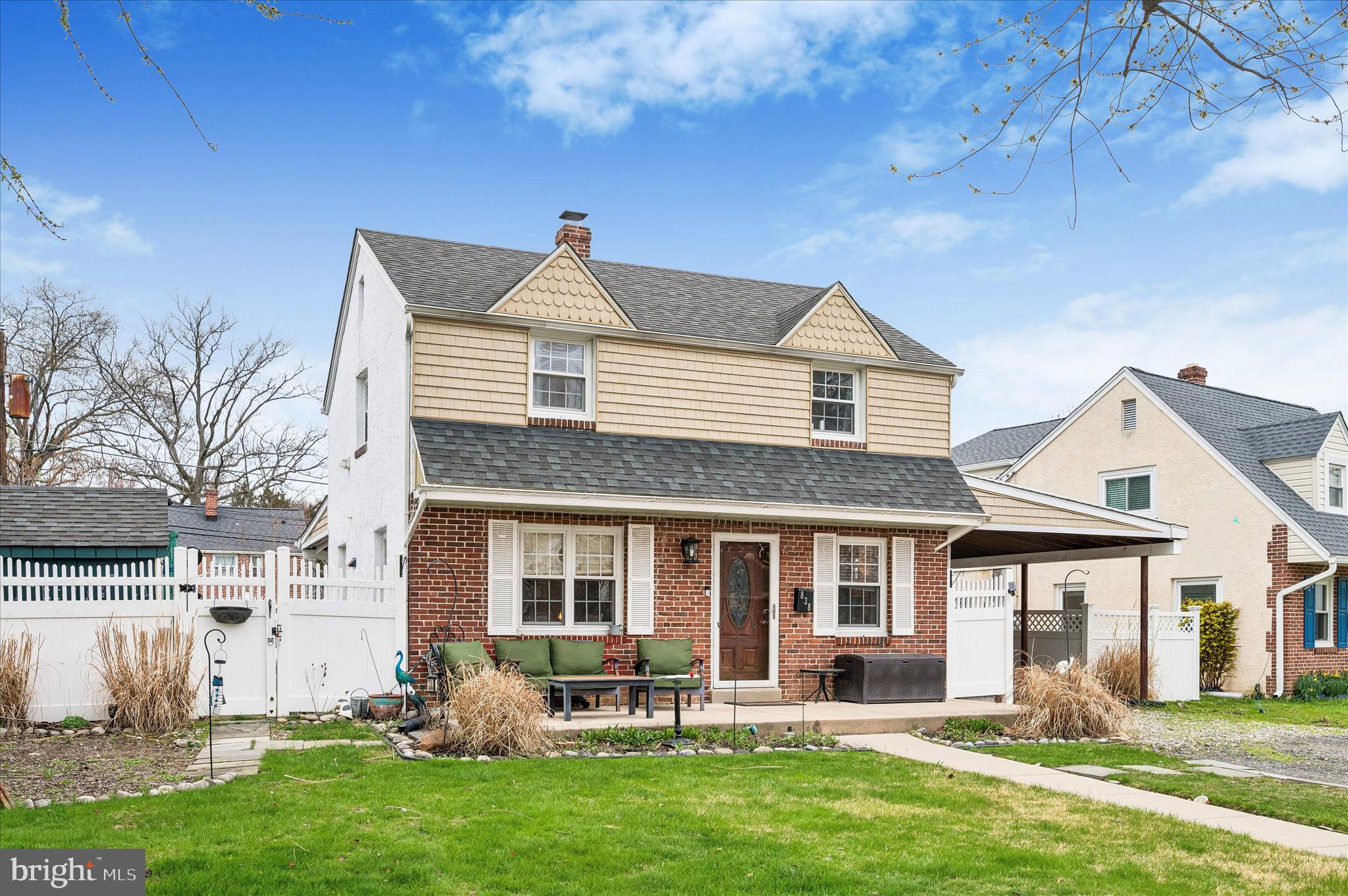 838 Springhill Road Secane, PA 19018 - Photo 2 of 25