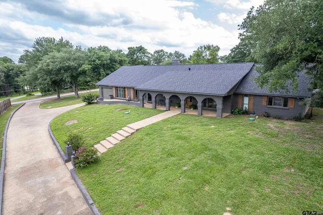 $729,999 | 9596 County Road 1230, Flint, TX 75762