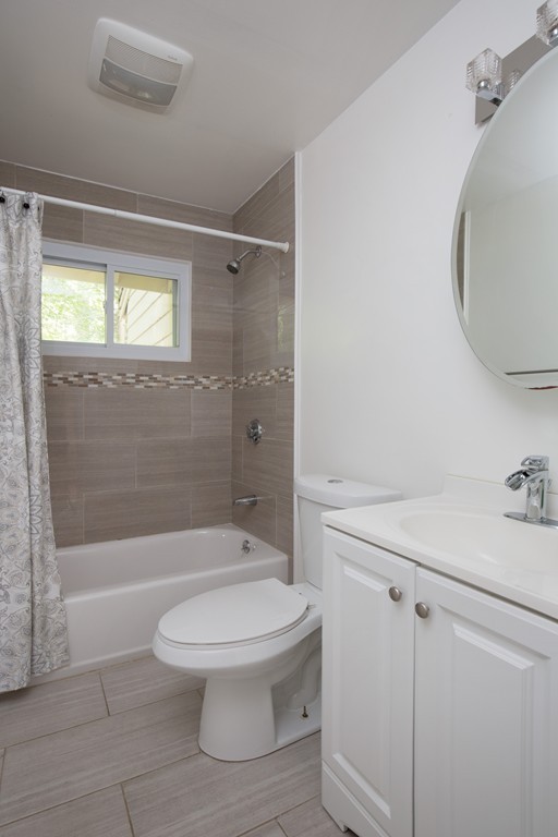 16 Woodland Road Weston, MA 02493 - Photo 8 of 11 Gallery Image 8