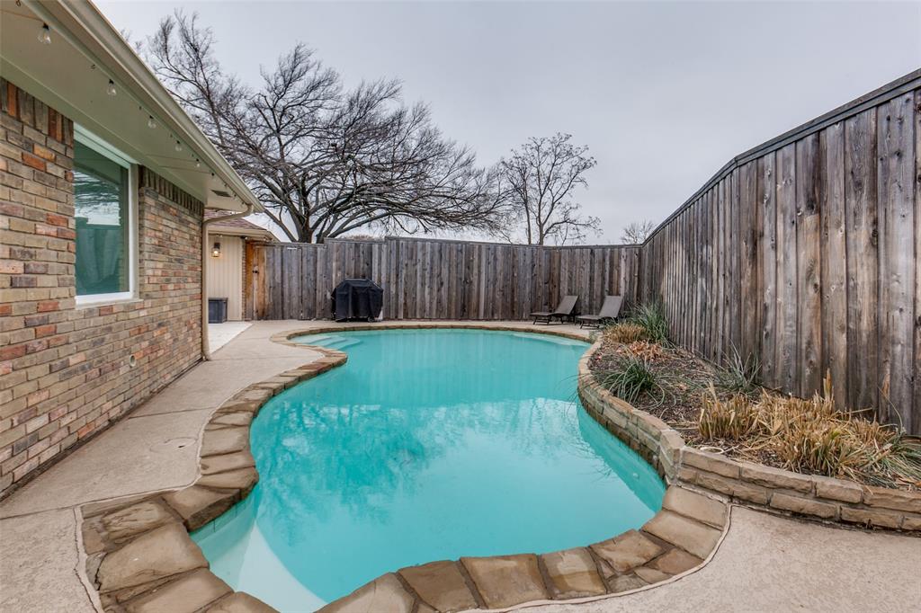 2901 Regal Road Plano, TX 75075 - Photo 19 of 21 a view of a backyard with a tub