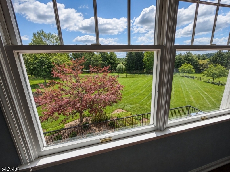 38 Grove Farm Road Pittstown, NJ 08867 - Photo 32 of 46
