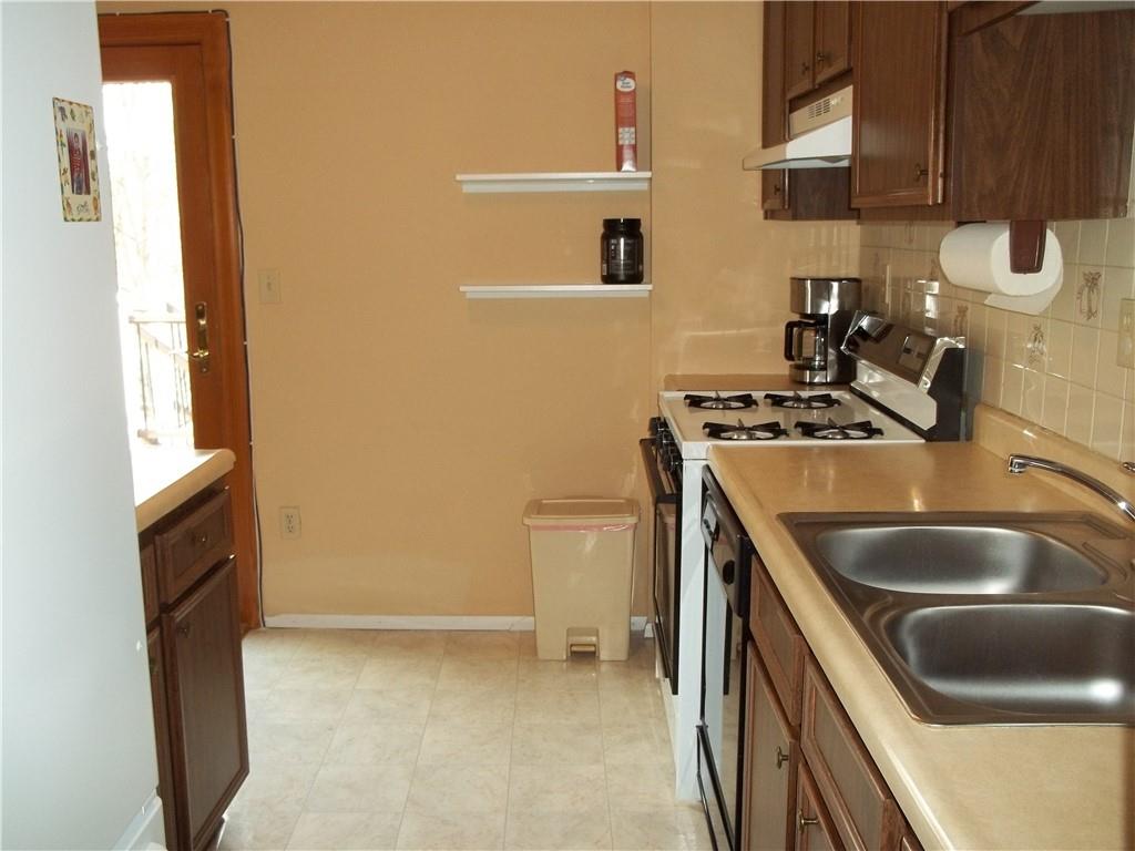 374 Partridge Run Road Gibsonia, PA 15044 - Photo 6 of 23 Gallery Image 6