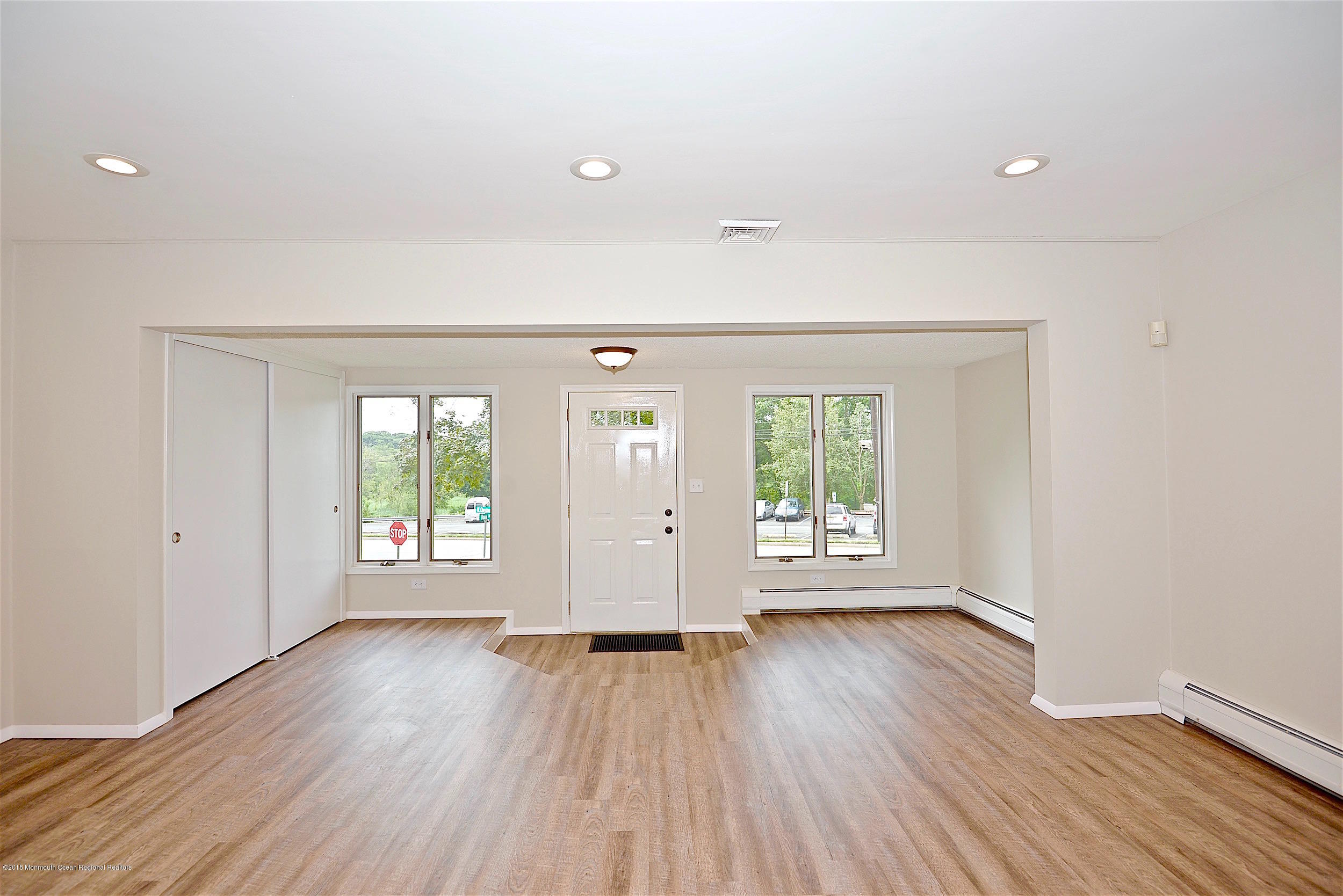 941 Chestnut Street Union, NJ 07083 - Photo 3 of 13 4