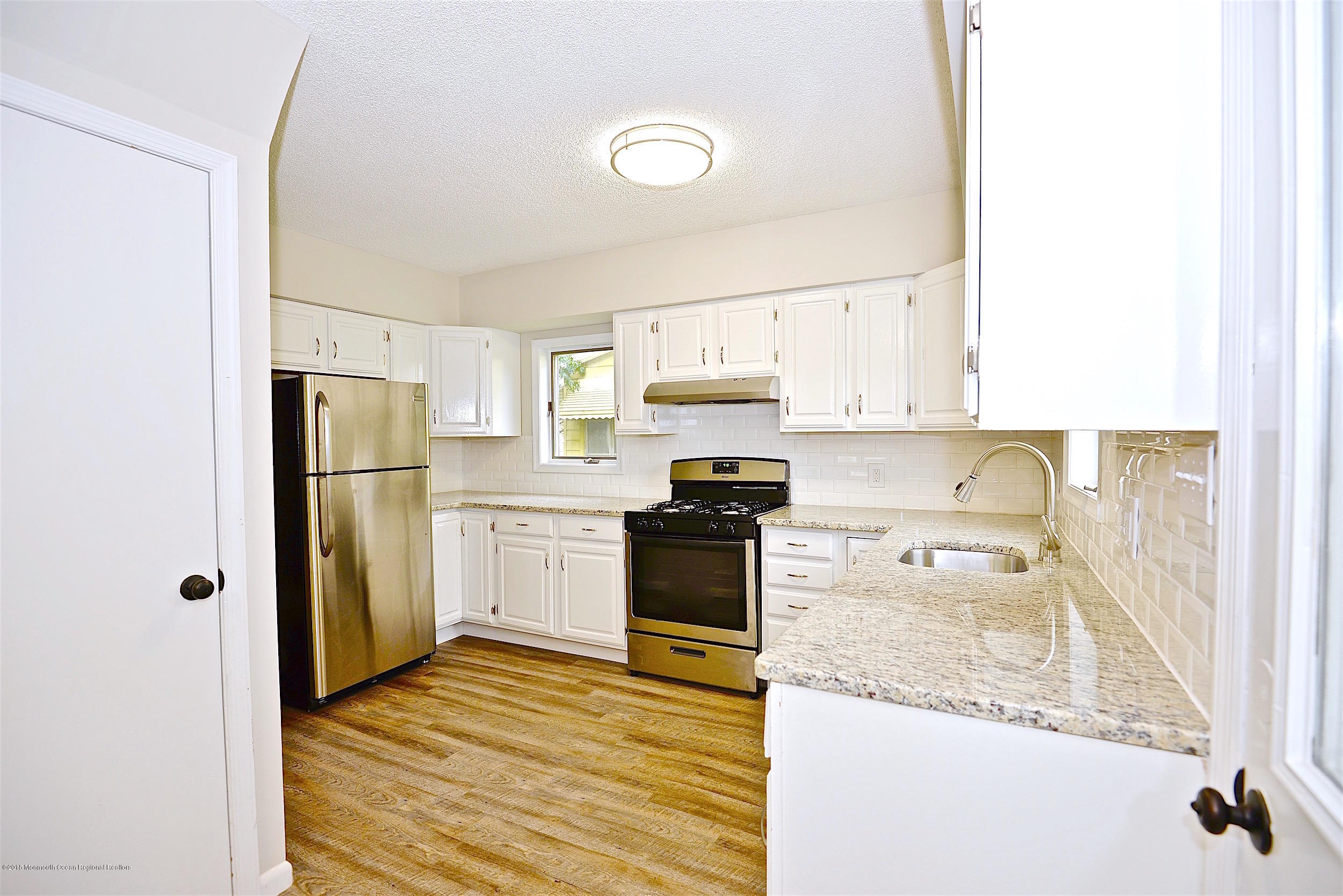 941 Chestnut Street Union, NJ 07083 - Photo 6 of 13 11