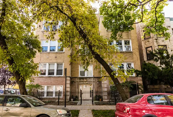 $2,400 | 2839 West Palmer Street, Unit G, Chicago, IL 60647