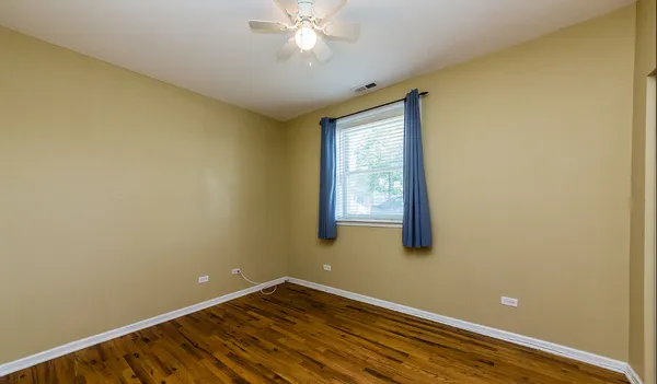 $2,400 | 2839 West Palmer Street, Unit G, Chicago, IL 60647