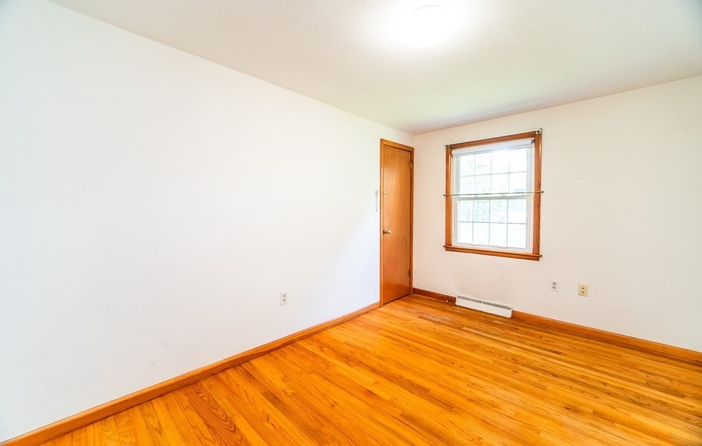 240 Newton Road Springfield, MA 01118 - Photo 21 of 37