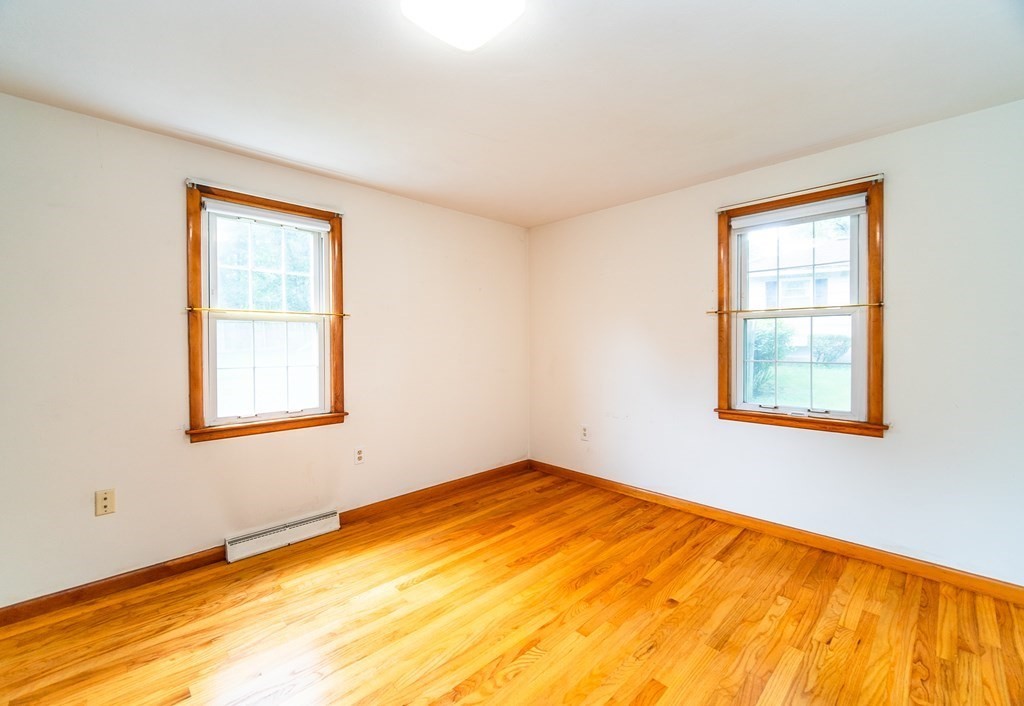 240 Newton Road Springfield, MA 01118 - Photo 23 of 37
