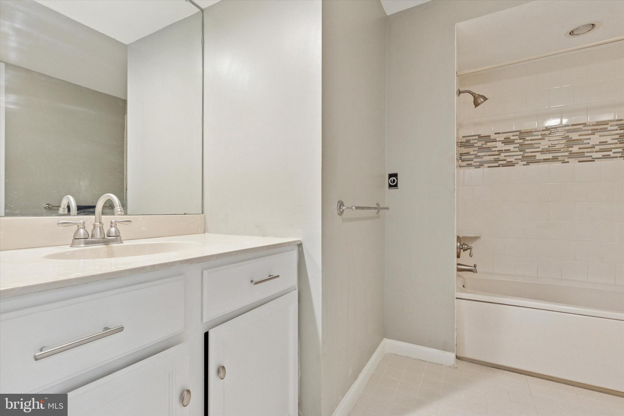 11 Ingham Way New Hope, PA 18938 - Photo 11 of 15 a bathroom with a sink and a mirror