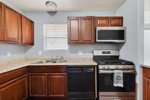 $235,000 | 10519 Sagepark Lane, Houston, TX 77089