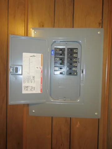 $89,000 | 3040 Cranberry Highway, Unit 10, Wareham, MA 02538